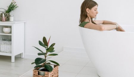5 Best Green Plants for Your Bathroom