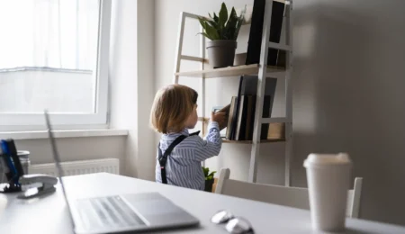 How to Set Up a Home Office That Actually Works for You